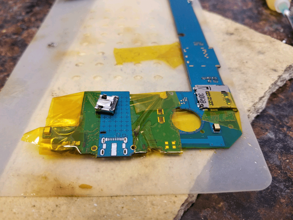 If your cellphone stops charging, just fix it!