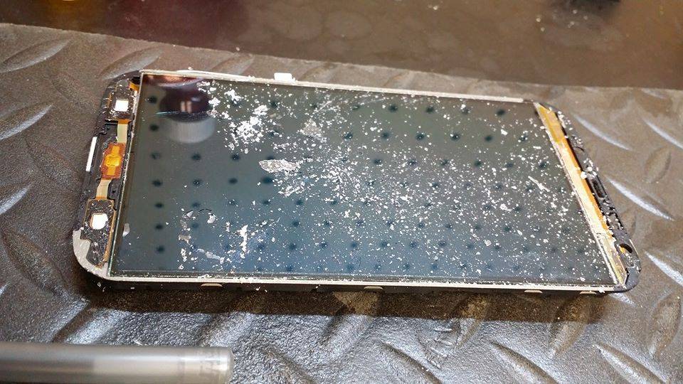 Samsung Galaxy S5 Cracked Glass Screen Repair Service