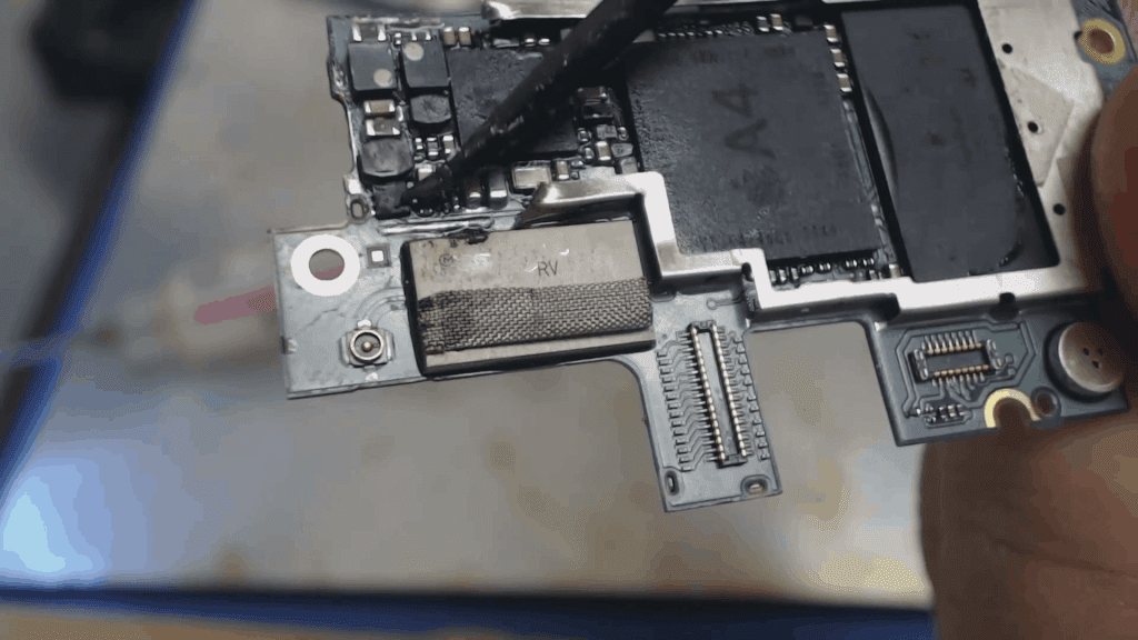 iPod Touch 4th Generation Backlight Repair Service | We Fix Your iPod Backlight